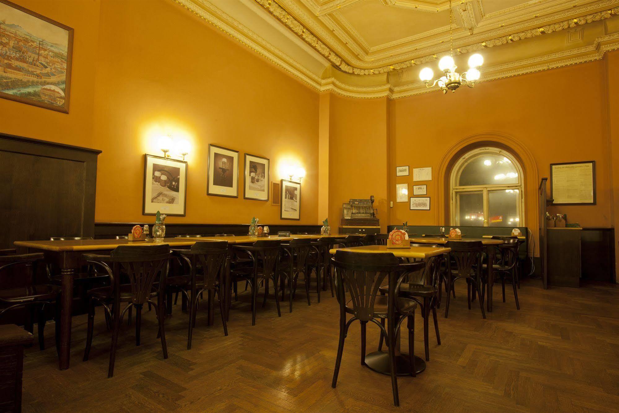 Deminka Palace Praag